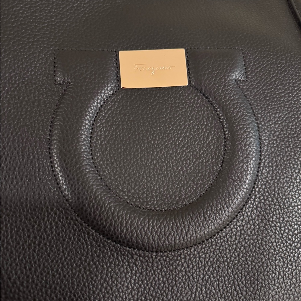 Salvatore Ferragamo Black Leather Tote Bag NEW WITH TAGS! Gorgeous bag!!! SOLD - Picture 5 of 16